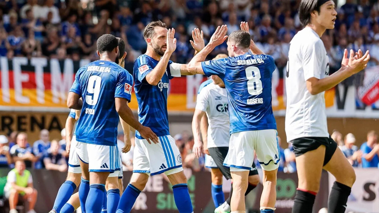Schalkeden kenan karaman karari bundesligada da kaptanliga devam edecek sPdzixG4